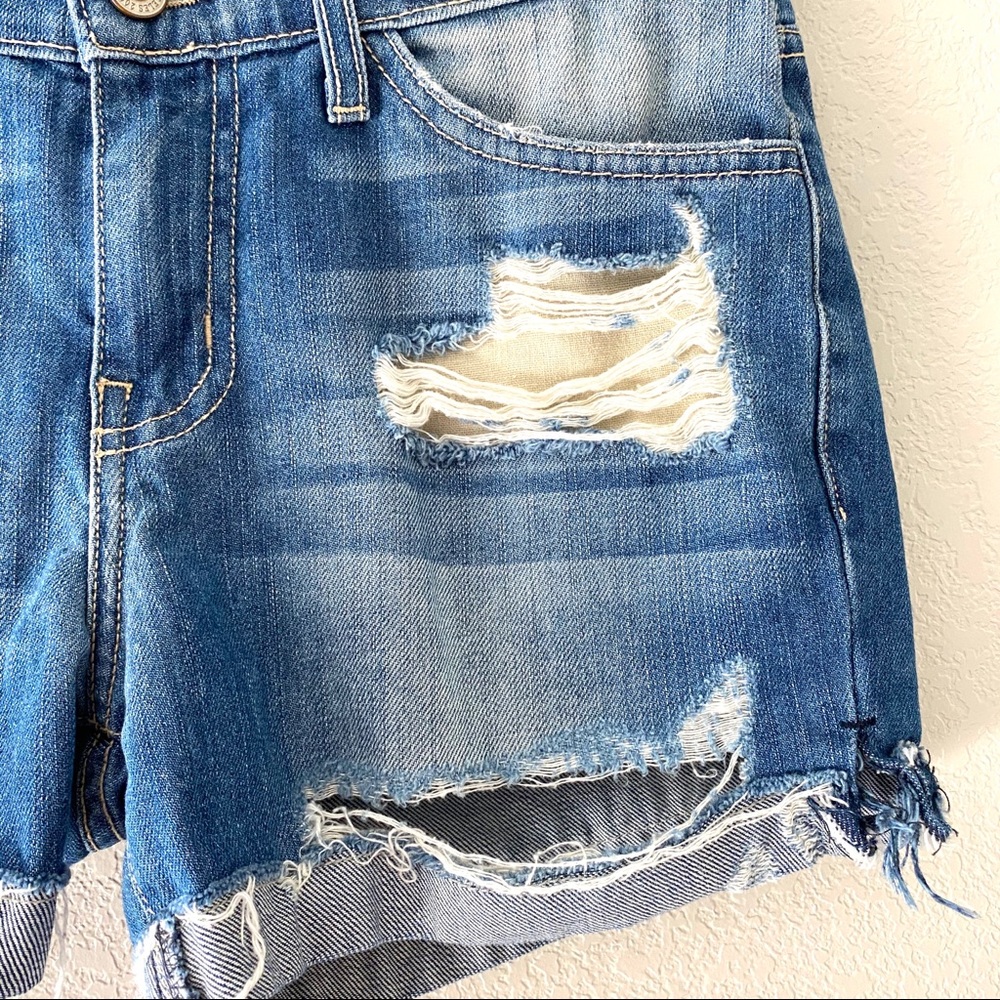 *SOLD* KanCan Estilo Distressed Jean Shorts - Picture 3 of 10